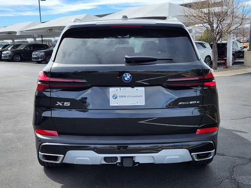 Black Sapphire Metallic 2026 BMW X5 PHEV xDrive50e