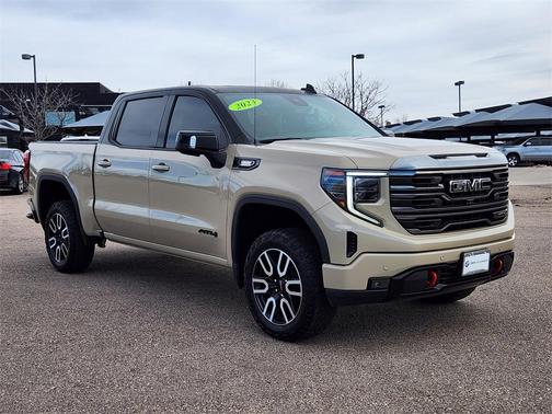 2023 GMC Sierra 1500 AT4