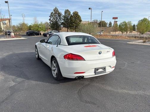 Alpine White 2011 BMW Z4 sDrive30i