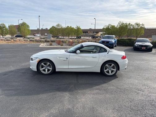 Alpine White 2011 BMW Z4 sDrive30i
