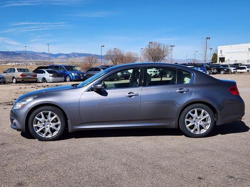 2013 INFINITI G37x Base