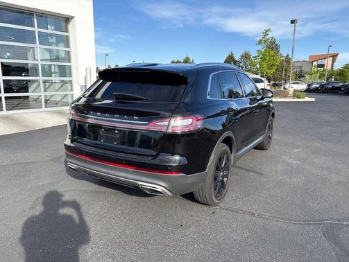 Infinite Black Metallic Clearcoat 2023 Lincoln Nautilus Reserve