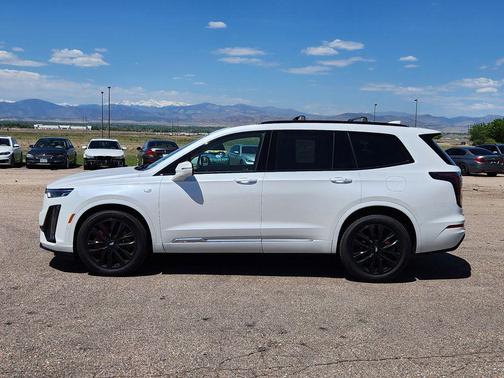 Crystal White Tricoat 2024 Cadillac XT6 Sport AWD