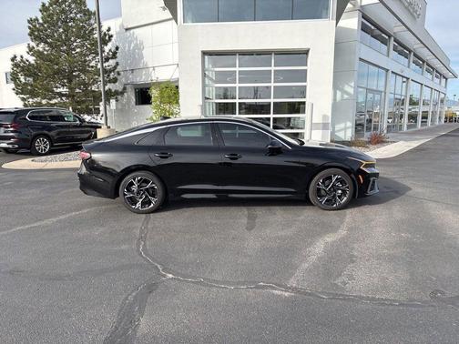 Aurora Black Pearl 2025 Kia K5 GT-Line