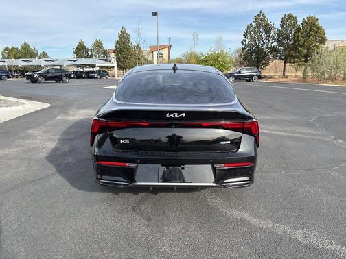 Aurora Black Pearl 2025 Kia K5 GT-Line