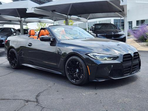 Black Sapphire Metallic 2022 BMW M4 Competition xDrive