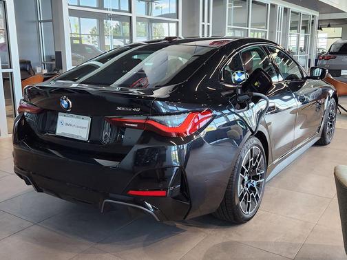 Black Sapphire Metallic 2026 BMW i4 Gran Coupe xDrive40