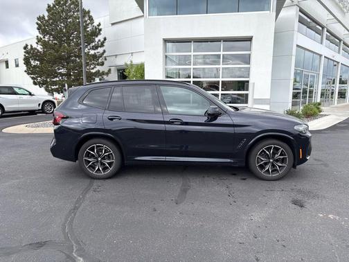 Carbon Black Metallic 2023 BMW X3 xDrive30i