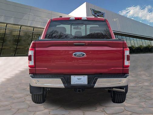 Rapid Red Metallic Tinted Clearcoat 2022 Ford F-150 Lariat