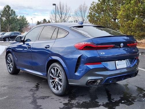 2023 BMW X6 M50i