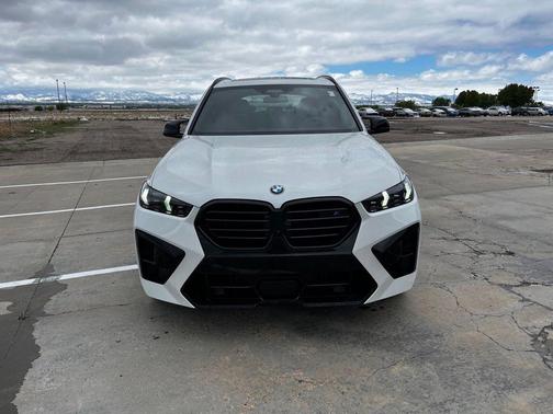 Mineral White Metallic 2025 BMW X5 M Base