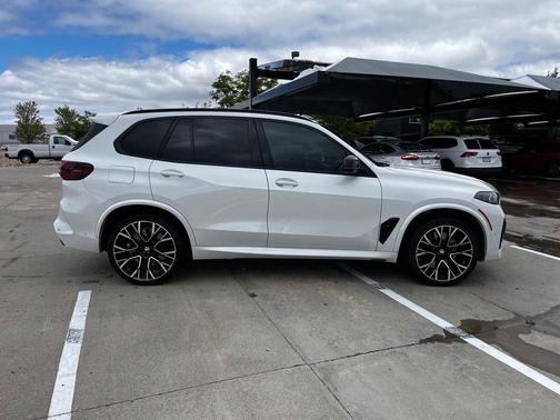 Mineral White Metallic 2025 BMW X5 M Base