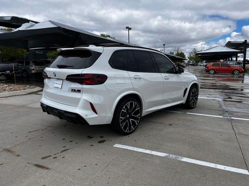 Mineral White Metallic 2025 BMW X5 M Base