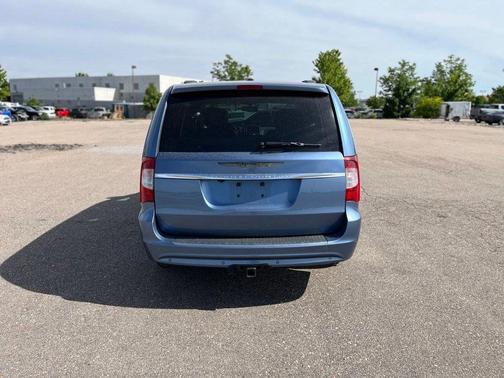 Sapphire Crystal Met Clearcoat 2011 Chrysler Town & Country Touring-L