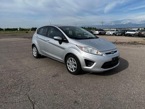 Ingot Silver 2012 Ford Fiesta SE