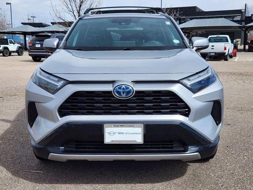2022 Toyota RAV4 Hybrid SE