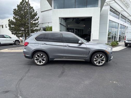 Space Gray Metallic 2018 BMW X5 xDrive50i