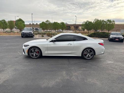 Mineral White Metallic 2022 BMW M440 i xDrive