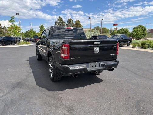 Diamond Black Crystal Pearlcoat 2019 RAM 1500 Limited