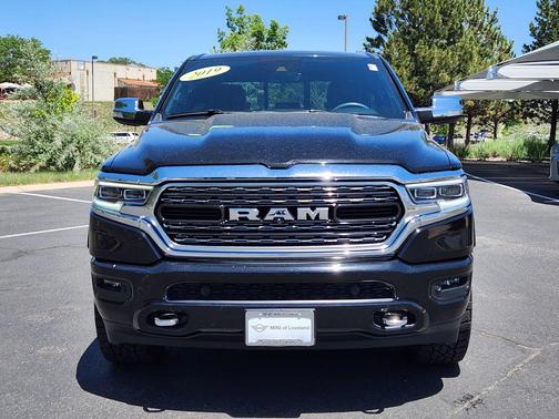 Diamond Black Crystal Pearlcoat 2019 RAM 1500 Limited