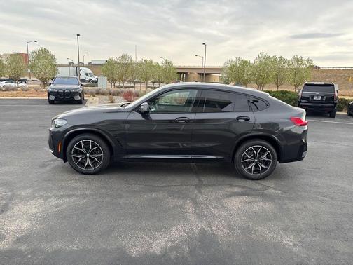 Dark Graphite Metallic 2025 BMW X4 xDrive30i