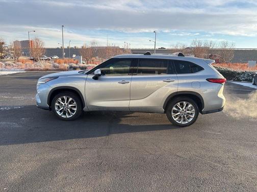 2023 Toyota Highlander Limited