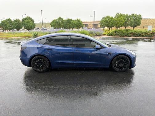 Dark Blue 2022 Tesla Model 3 Long Range