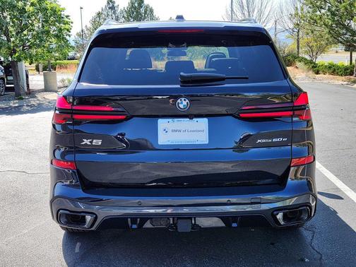 Carbon Black Metallic 2026 BMW X5 PHEV xDrive50e