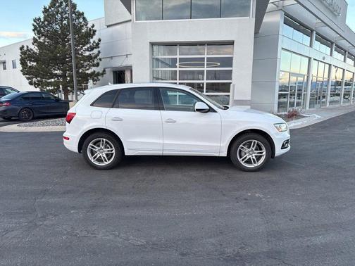 2017 Audi Q5 2.0T Premium Plus