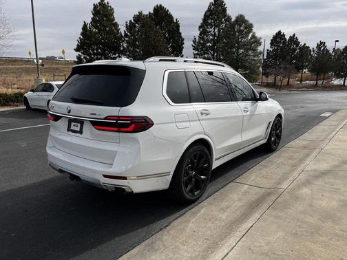 2023 BMW X7 xDrive40i