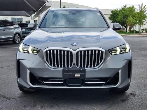 Skyscraper Grey Metallic 2025 BMW X5 PHEV xDrive50e