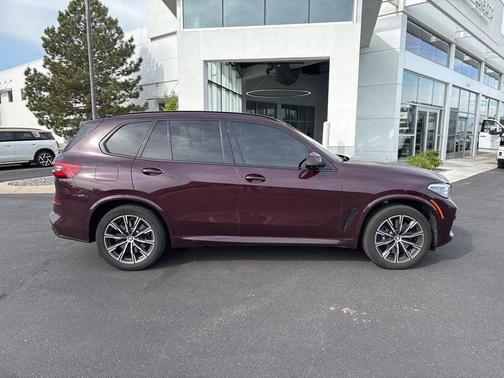 Ametrin Metallic 2021 BMW X5 M50i