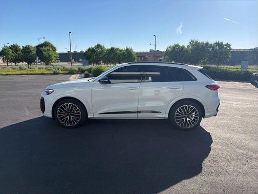 White 2025 Audi SQ5 3.0T Prestige