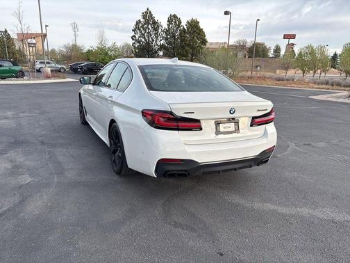 Alpine White 2022 BMW M550 i Xdrive