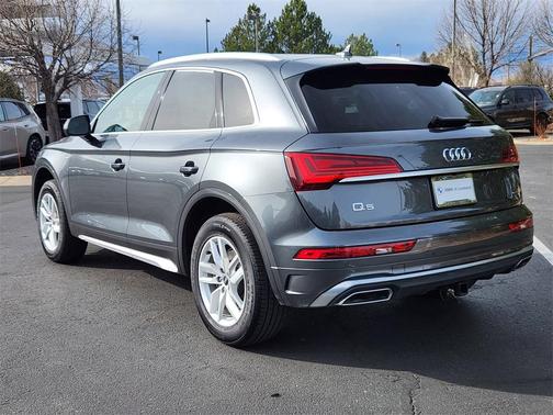 2024 Audi Q5 45 S line Premium