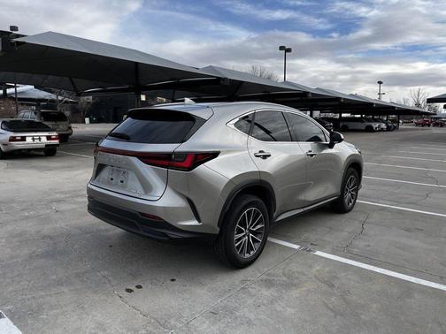 2022 Lexus NX 350h AWD