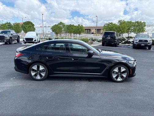 Black Sapphire Metallic 2023 BMW i4 Gran Coupe eDrive35