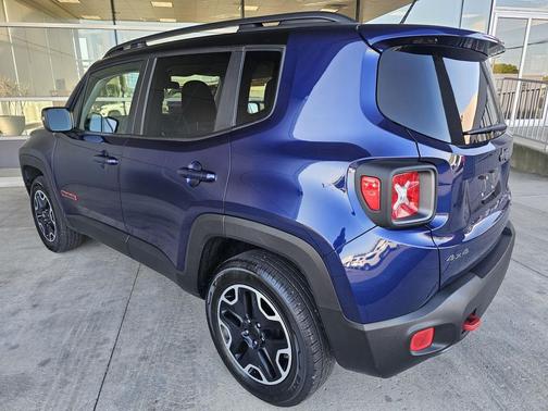 2016 Jeep Renegade Trailhawk