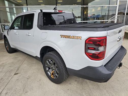 2023 Ford Maverick Lariat
