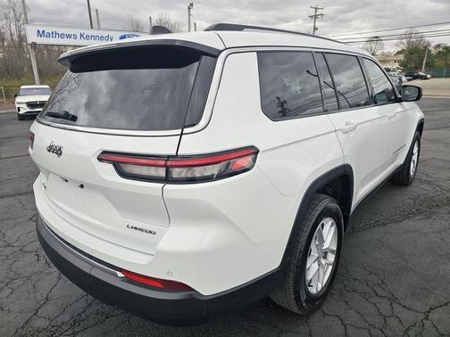 2023 Jeep Grand Cherokee L Laredo