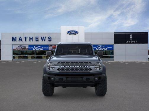 Azure Gray Metallic Tri-Coat 2025 Ford Bronco Badlands