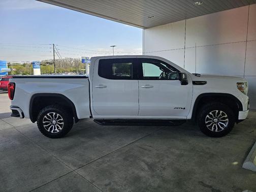 Summit White 2020 GMC Sierra 1500 AT4