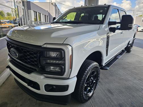 2024 Ford F-350 XLT