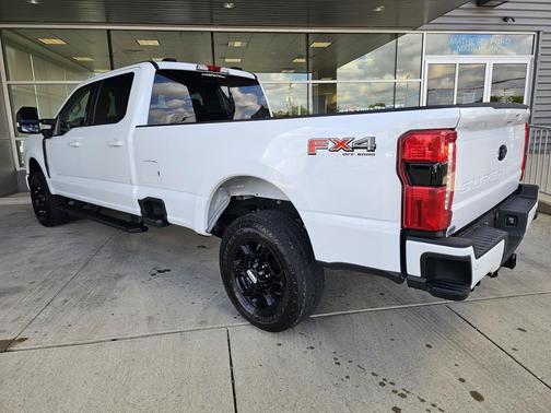 2024 Ford F-350 XLT