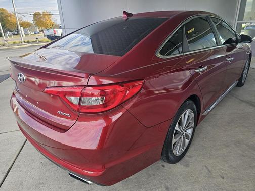 2016 Hyundai SONATA Sport