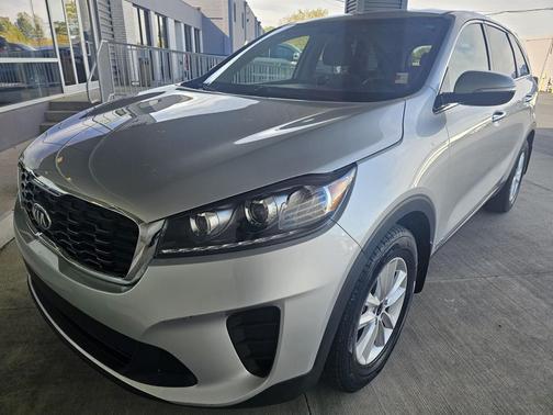 2020 Kia Sorento LX