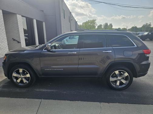 Granite Crystal Metallic Clearcoat 2015 Jeep Grand Cherokee Limited