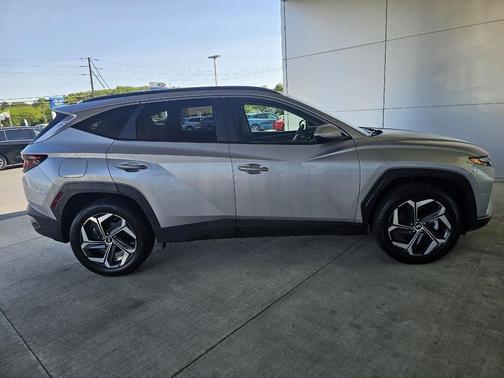 Shimmering Silver 2024 Hyundai TUCSON Plug-In Hybrid SEL