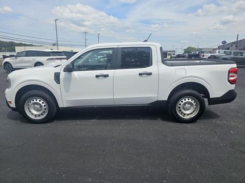 2022 Ford Maverick XL