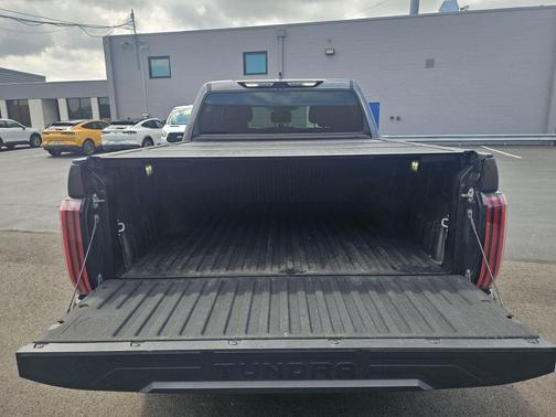 2022 Toyota Tundra Hybrid Limited